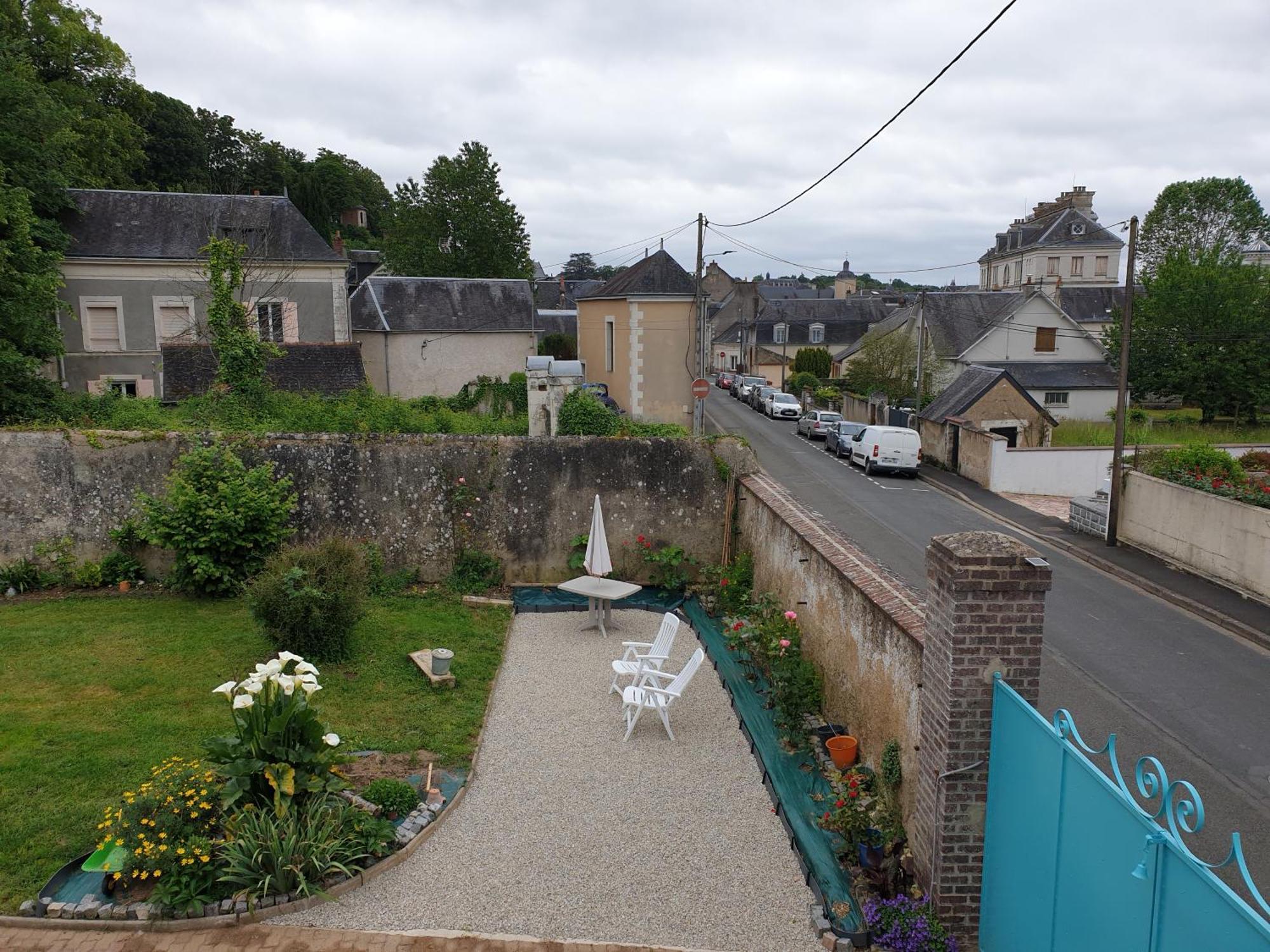 L 'Appartement Du Rocher Château-du-Loir Εξωτερικό φωτογραφία